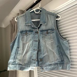 Cut off jean jacket